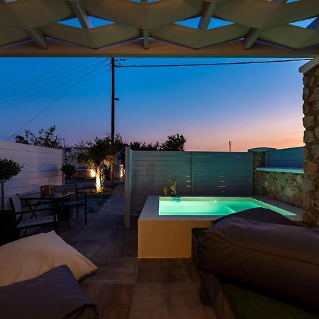 פריבולוס Kasteli Suites מראה חיצוני תמונה