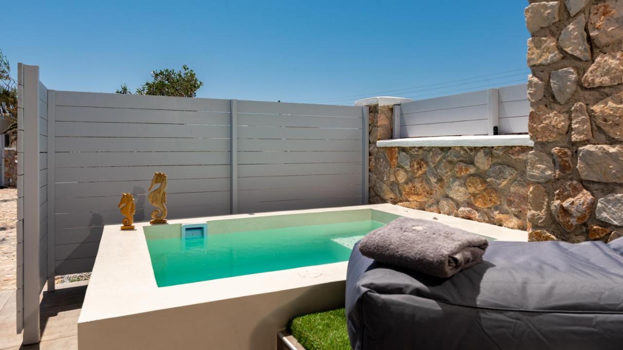 פריבולוס Kasteli Suites מראה חיצוני תמונה