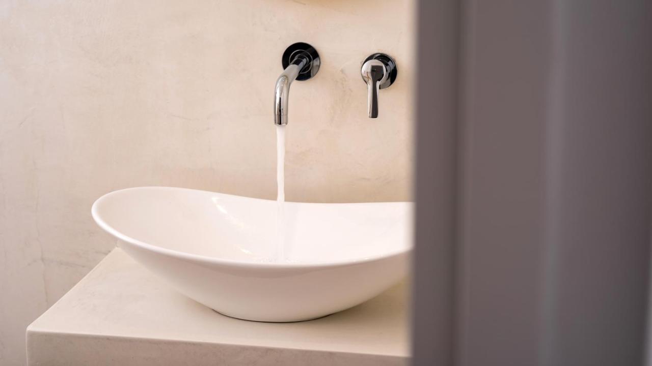 פריבולוס Kasteli Suites מראה חיצוני תמונה