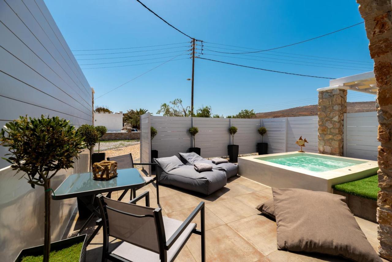 פריבולוס Kasteli Suites מראה חיצוני תמונה
